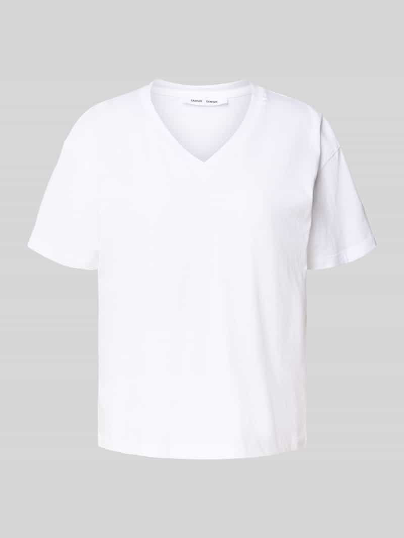 T-shirt met geribde V-hals, model 'SAELI'