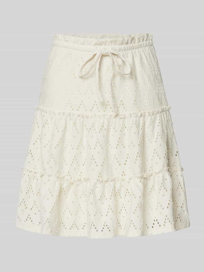 Vila Minirok met broderie anglaise model 'AMALINA'
