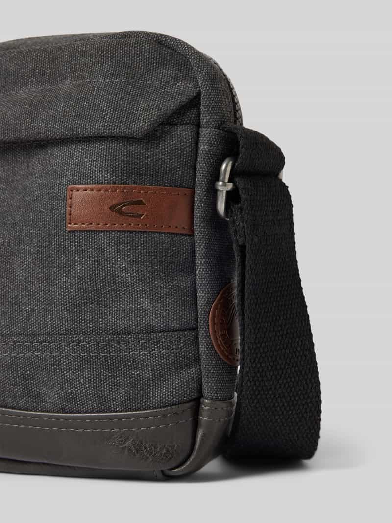 camel active Schoudertas met labelpatch model 'Air'