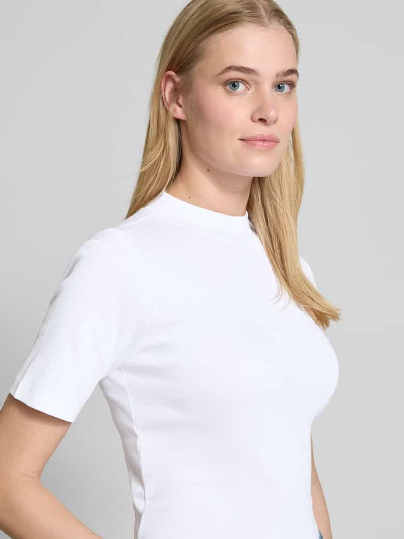 Christian Berg Woman T-shirt met geribde opstaande kraag
