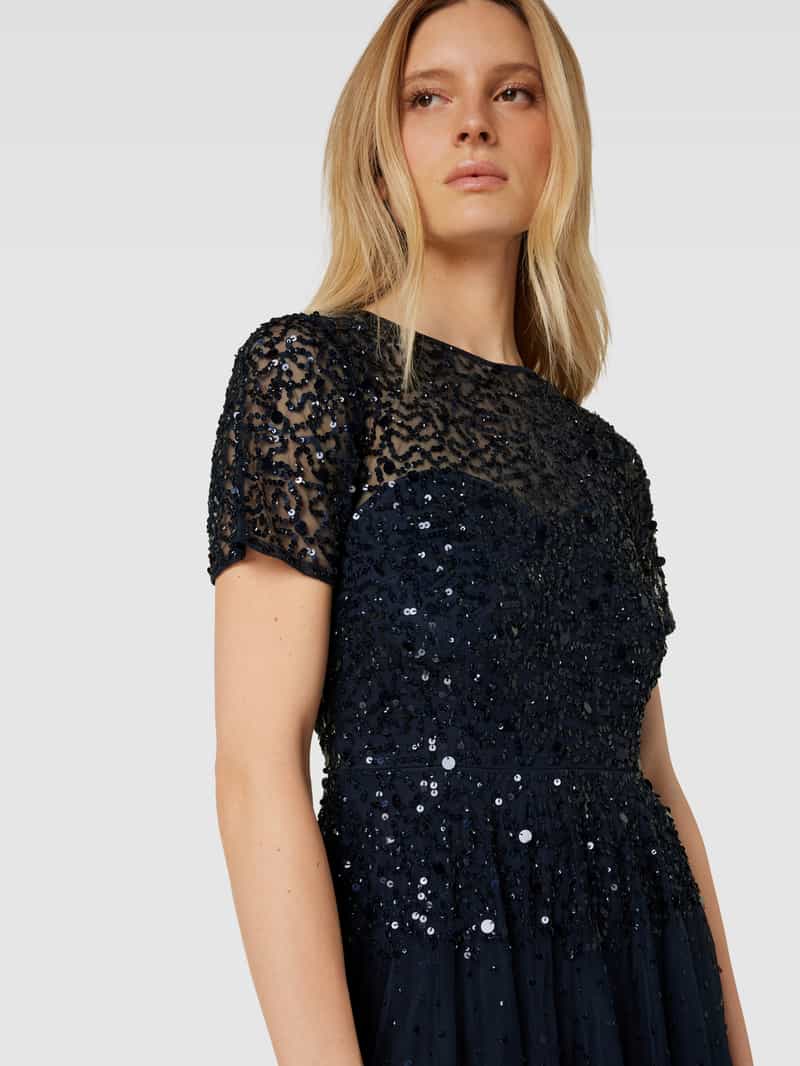 Lace & Beads Cocktailjurk met pailletten
