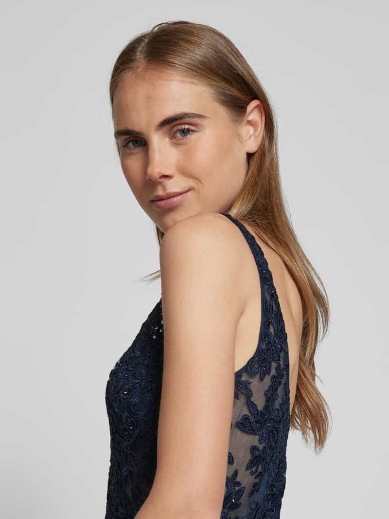 Laona Avondjurk met siersteentjes