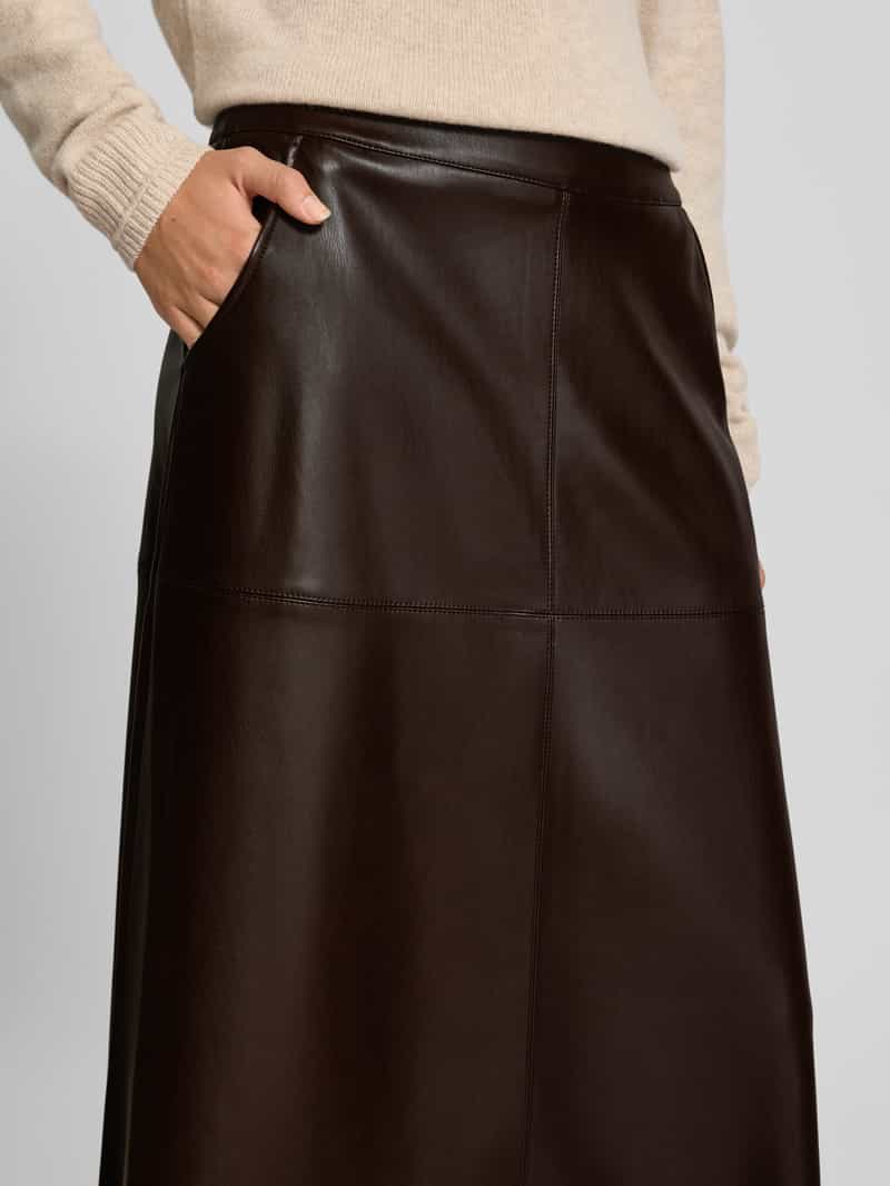 Betty Barclay Midirok in leerlook model 'August'