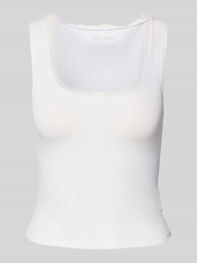 Review Tanktop met U-hals