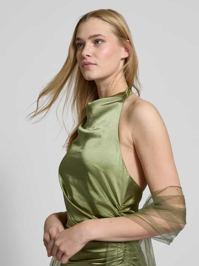 Unique Avondjurk met halter