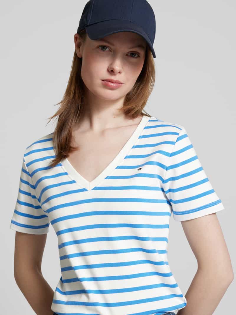 Tommy Hilfiger Slim fit T-shirt met V-hals model 'CODY'