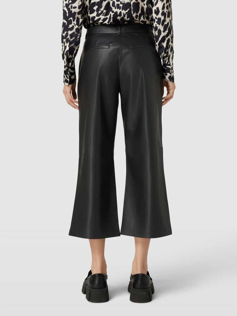 Bootcut capribroek in leerlook Christian Berg Woman