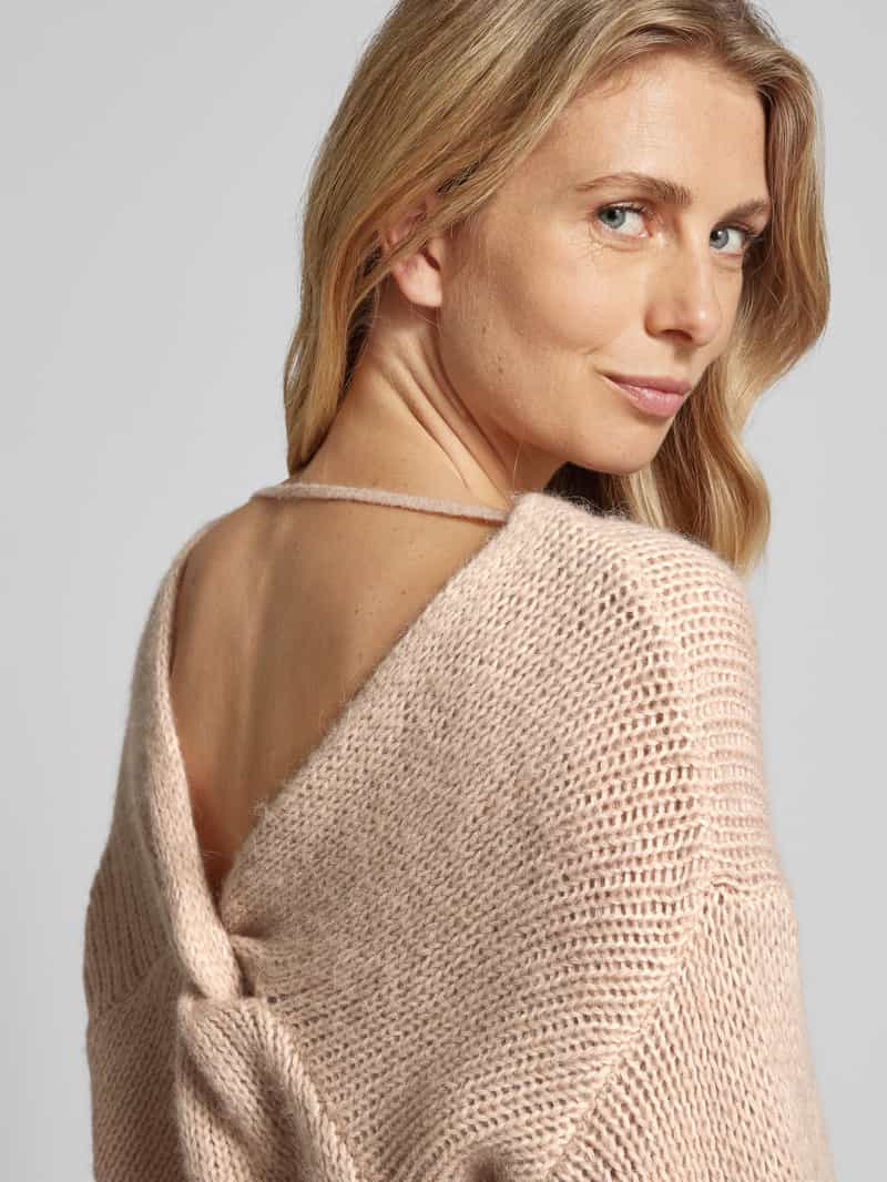 Boss Orange Gebreide pullover met extra brede schouders model 'Fobain'
