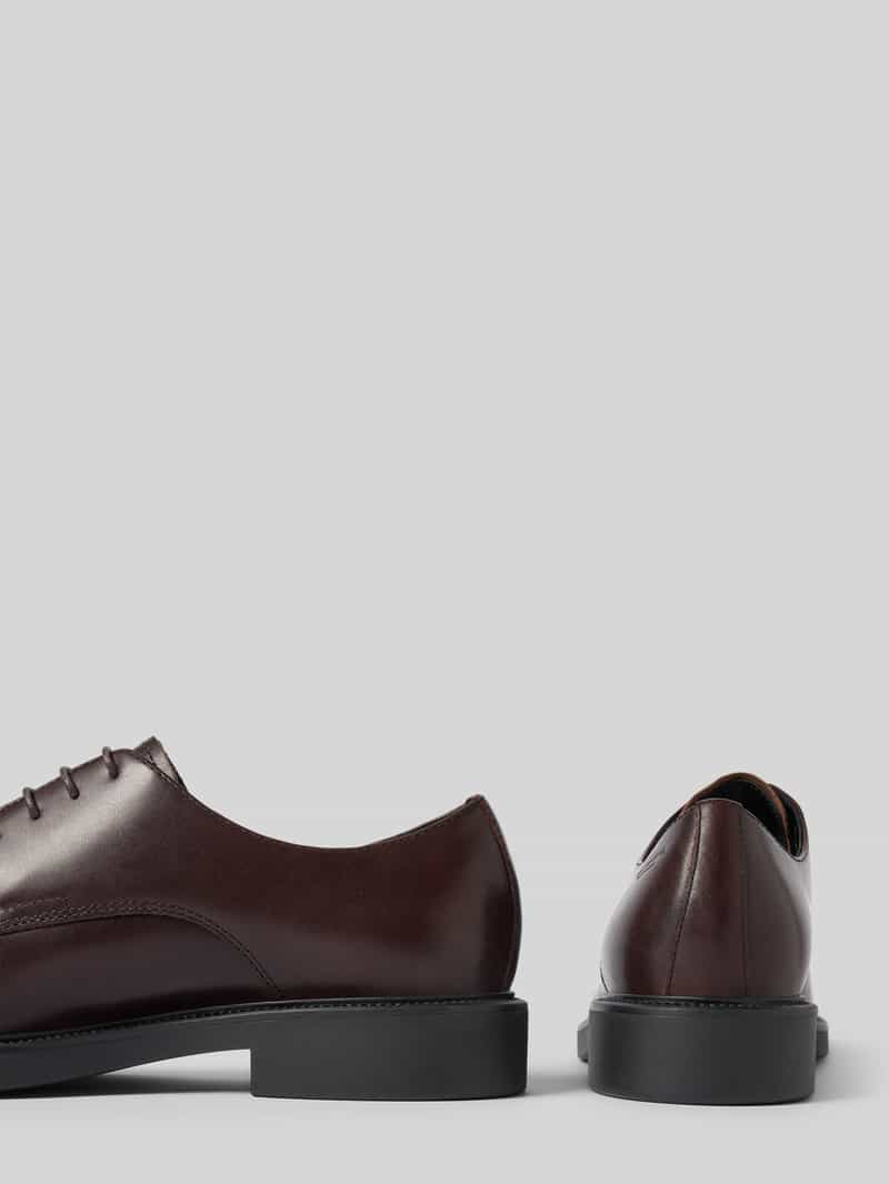 Vagabond Schoenen van runderleer model 'ALEX M'