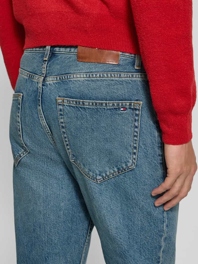 Tommy Hilfiger Relaxed tapered fit jeans van een mix van katoen en lyocell