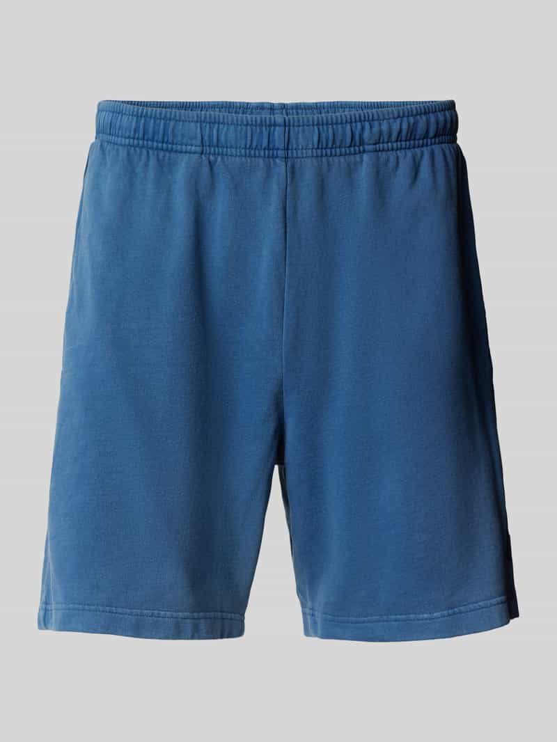 Regular fit sweatshorts met labeldetail