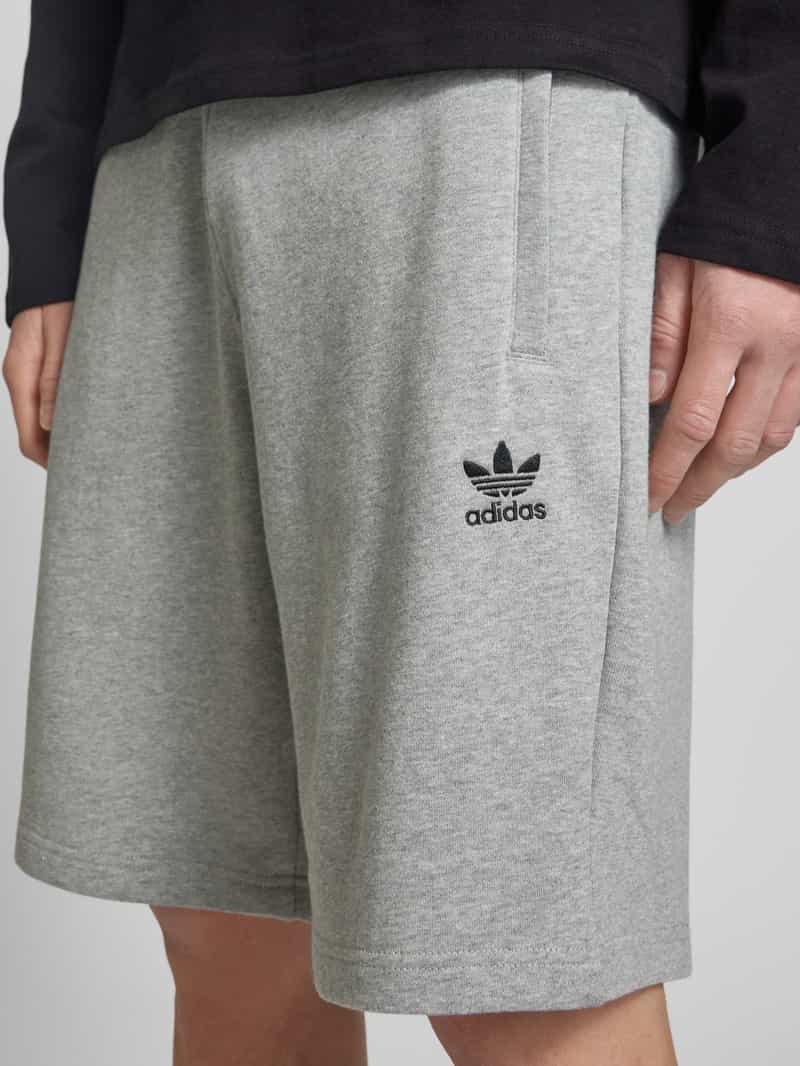 adidas Originals Korte broek met elastische band en labelstitching