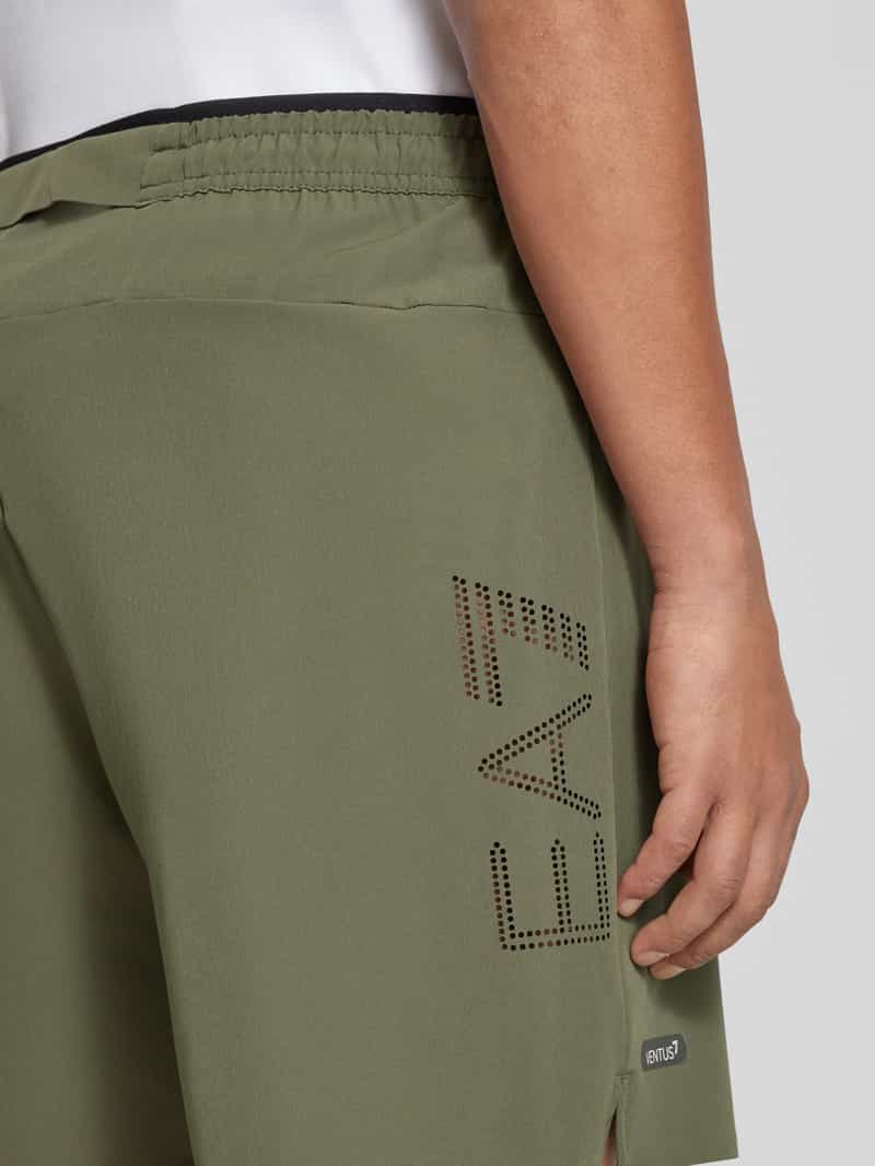 EA7 Emporio Armani Korte regular fit broek met labelpatch model 'VENTUS7'
