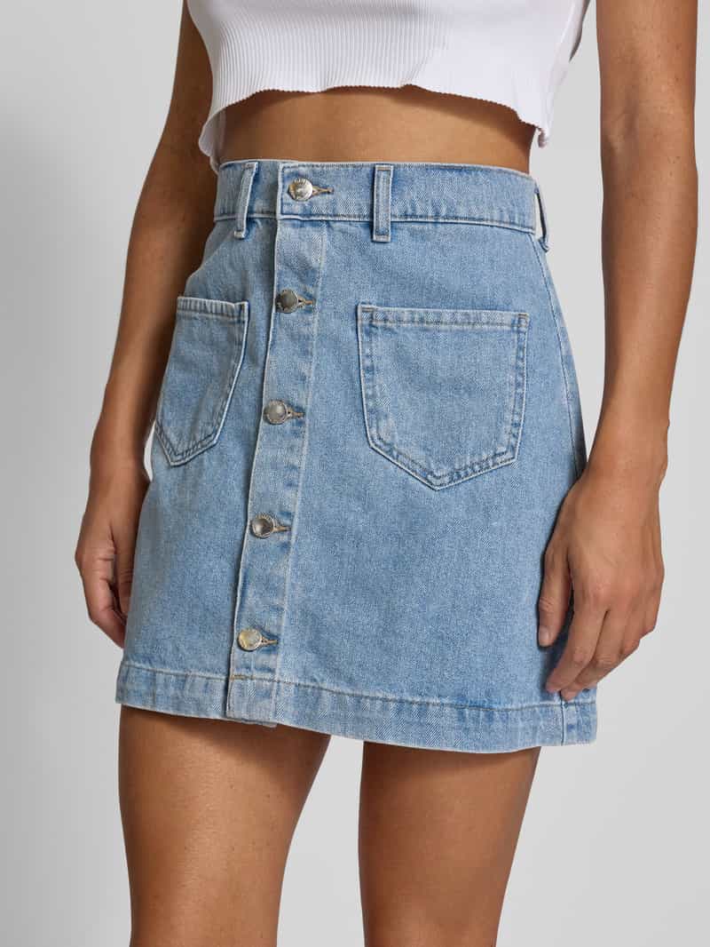 Only Nauwsluitende jeansrok met knoopsluiting model 'AMAZING'