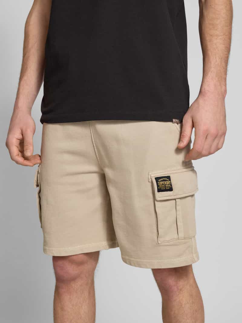 Superdry Regular fit korte cargobroek met steekzakken