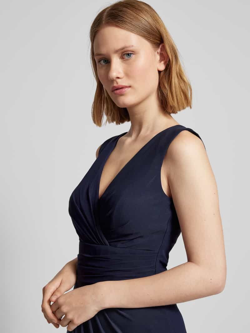 Vera Mont Avondjurk in wikkellook