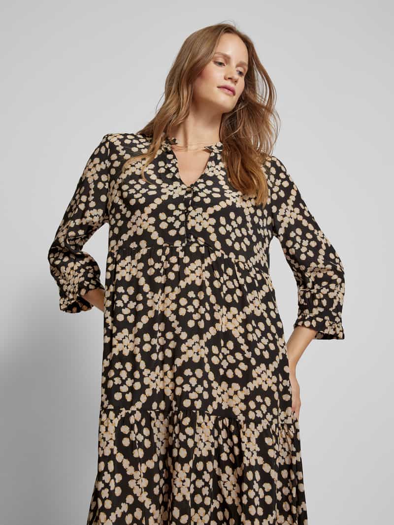 MORE & MORE Maxi-jurk van viscose in laagjeslook