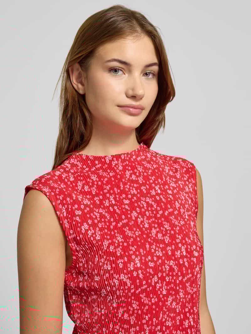 Pieces Slim fit top met crêpe afwerking model 'FLORA'
