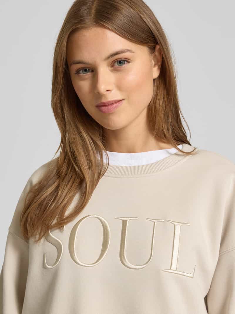 Smith and Soul Sweatshirt met stitching en ronde hals