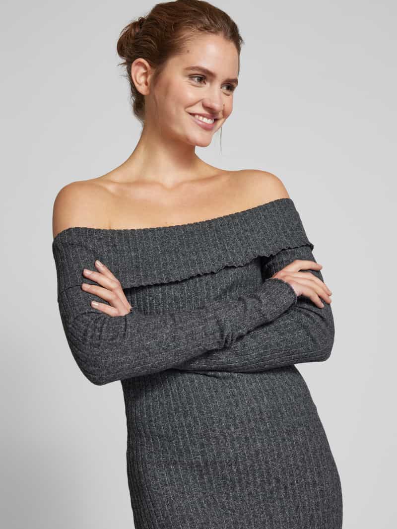 Review Off shoulder-jurk in riblook