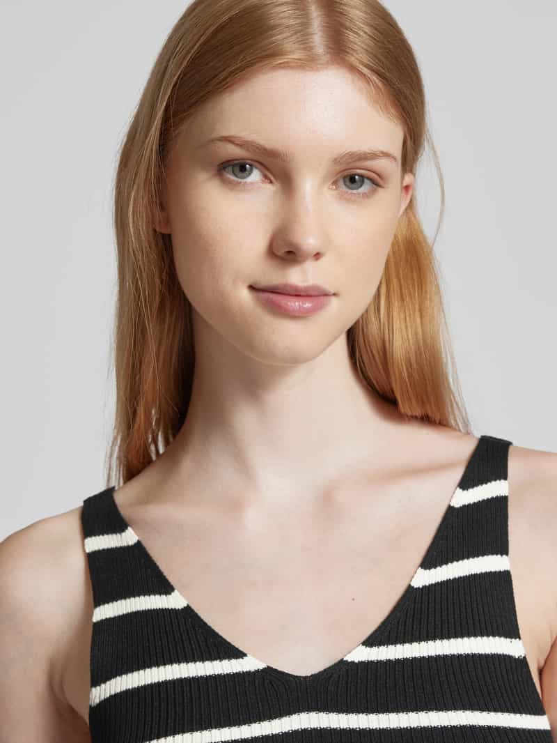 Only Gebreide top met V-hals model 'MEDDI'