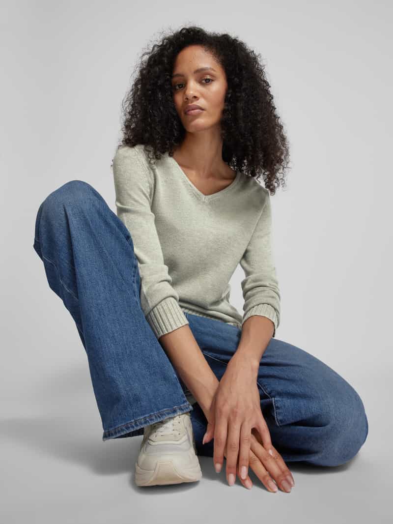 Vila Gebreide pullover met V-hals model 'Viril'