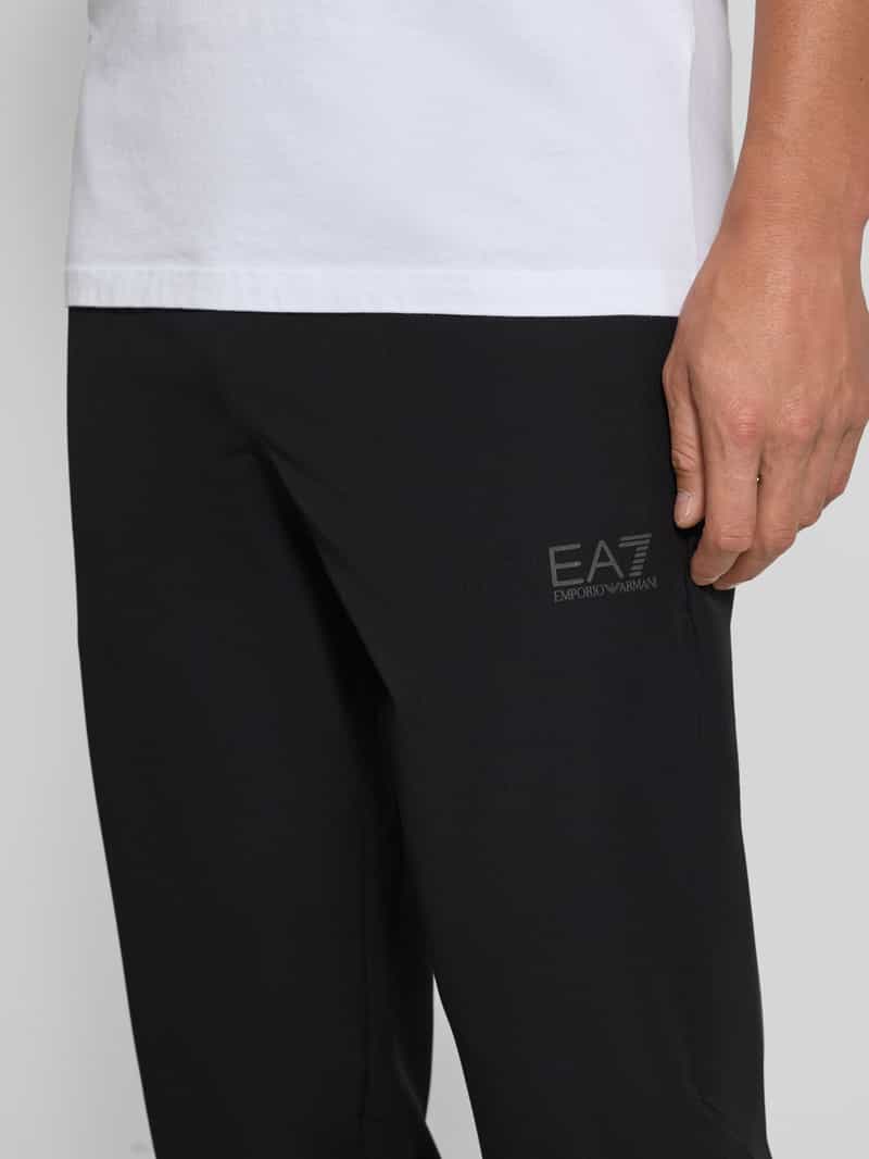 EA7 Emporio Armani Sweatbroek met labeldetail