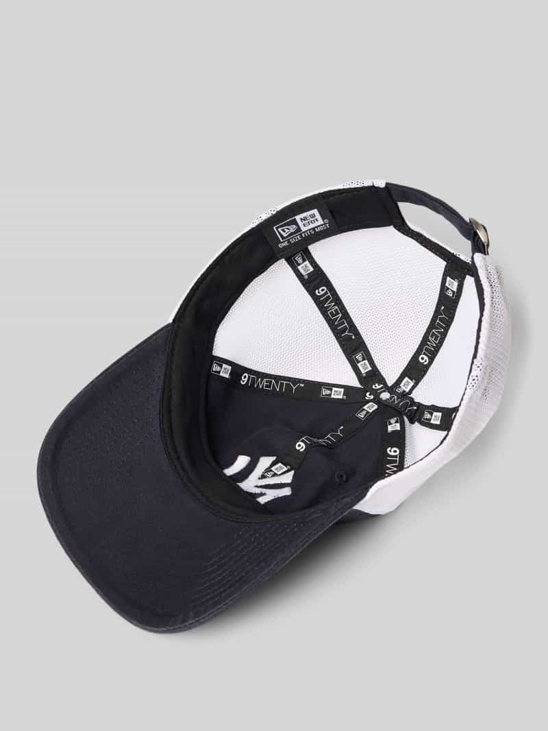 new era Trucker-pet met statementstitching model 'WASHED 9TWENTY '