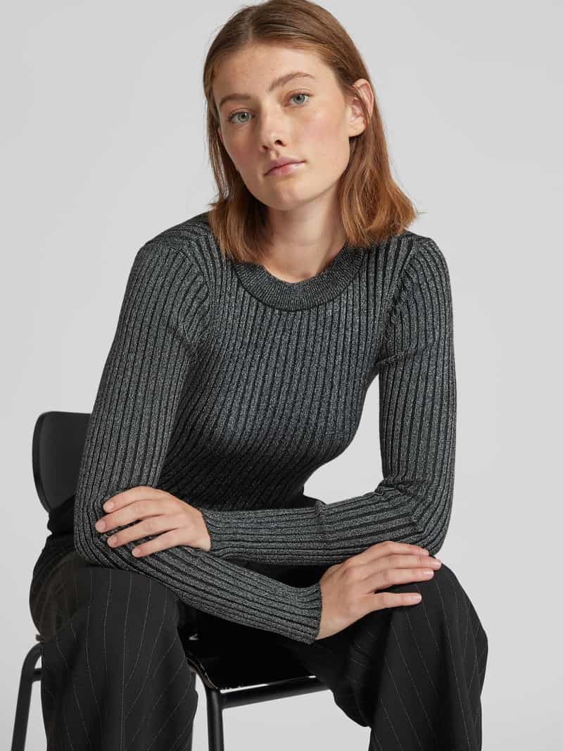 Pieces Slim fit shirt met lange mouwen van gebreide viscose model 'CHRISTA'