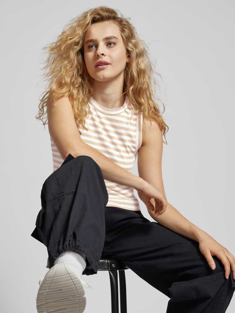 QS Top met streepmotief