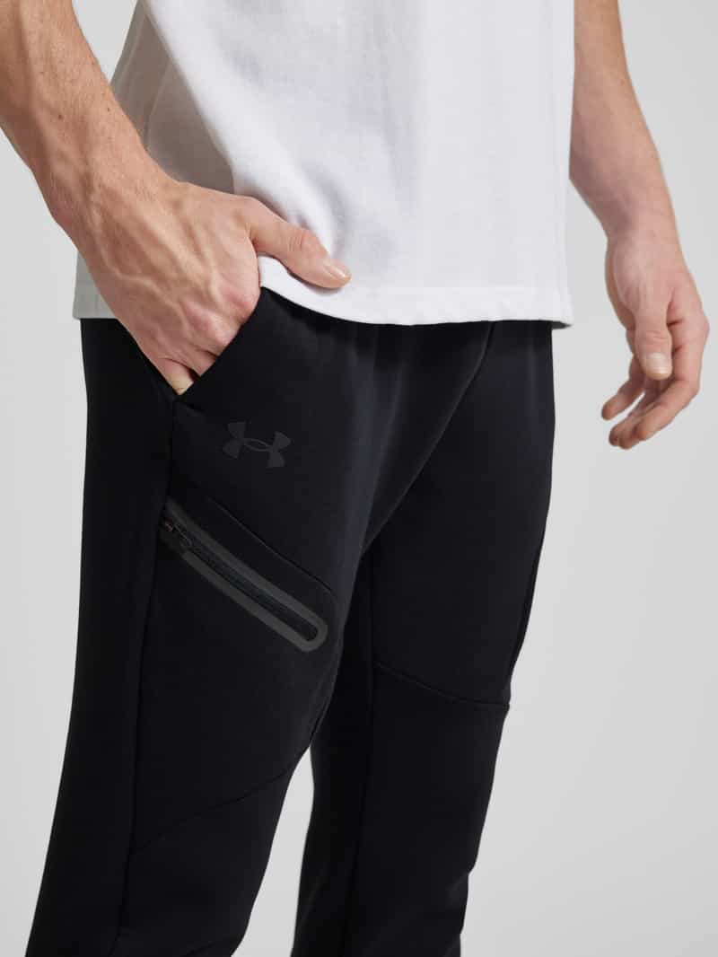 Under Armour Regular fit sweatpants met ritszak model 'UNSTOPPABLE'