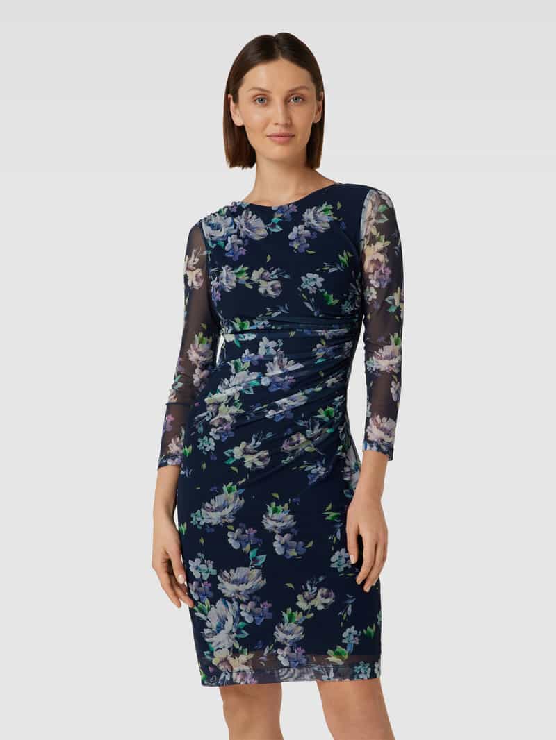 Knielange cocktailjurk met plooien opzij Swing