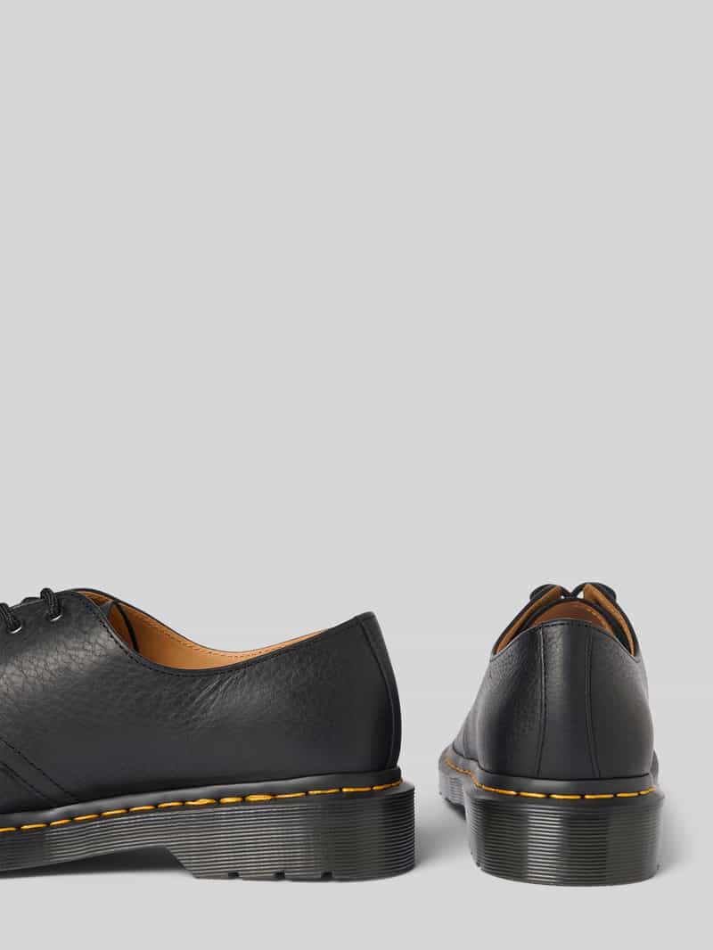 Dr. Martens Derby schoenen van leer met vetersluiting