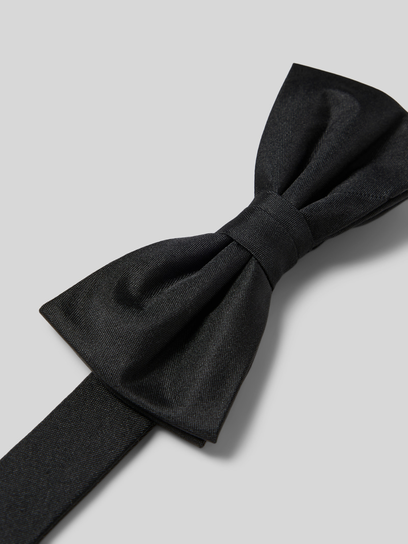 Strik van zijde Monti