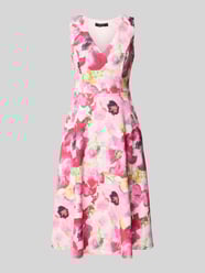 Cocktailkleid mit V-Ausschnitt von Vera Mont - 6