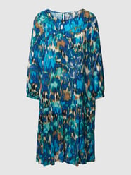 Knielanges Kleid mit Allover-Print von s.Oliver RED LABEL Blau - 12