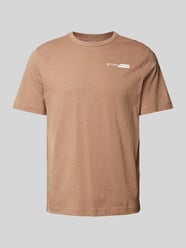Regular Style T-Shirt mit Label-Print von Tom Tailor Braun - 34