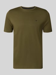 t-shirt z okrągłym dekoltem i wyhaftowanym logo od Fynch-Hatton - 2