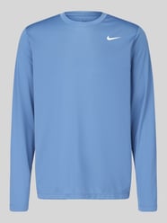Regular Fit Sport-Langarmshirt mit Rundhalsausschnitt von Nike Training - 30