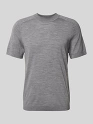 T-shirt o kroju regular fit z czystej wełny od Selected - 33