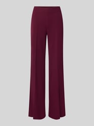 Flared Fit Stoffhose mit Bügelfalten von Rinascimento Bordeaux - 42