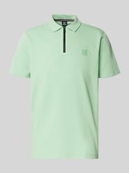 Koszulka polo o kroju regular fit z detalem z logo od LERROS - 11