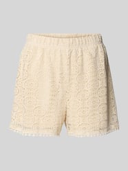 Szorty o kroju regular fit z efektem podpalania model ‘MAYA’ od VERO MODA - 40
