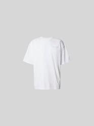 Oversized T-Shirt mit Label-Detail von ISNURH - 24