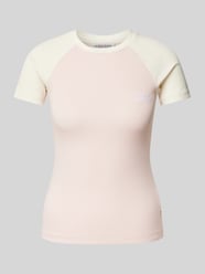 T-Shirt mit geripptem Rundhalsausschnitt von Guess Jeans Pink - 30