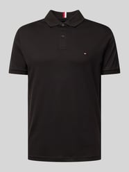 Slim Fit Poloshirt mit Logo-Stitching von Tommy Hilfiger Schwarz - 20