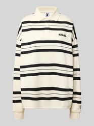 Bluzka polo z długim rękawem o kroju oversized z wzór w paski od Karo Kauer - 20