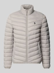 Kurtka pikowana o kroju regular fit z wyhaftowanym logo od REVIEW - 12
