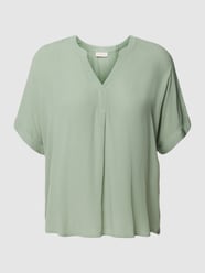 PLUS SIZE Blusenshirt mit V-Ausschnitt Modell 'CARMIO' von ONLY CARMAKOMA Mint - 23
