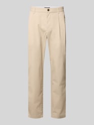Spodnie w kroju tapered fit z tylnymi kieszeniami od MCNEAL - 11